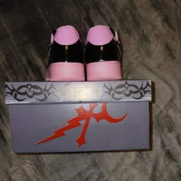 Eternal Artwear Itxcgel Pink Eclipse Patent Leather Shoes - Picture 4 of 4